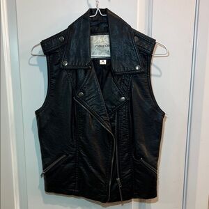 Maurices Black Faux Leather Vest Pleather Moto Style Size M